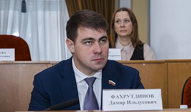 Евгений Солнцев впервые отчитался перед депутатами Заксобрания